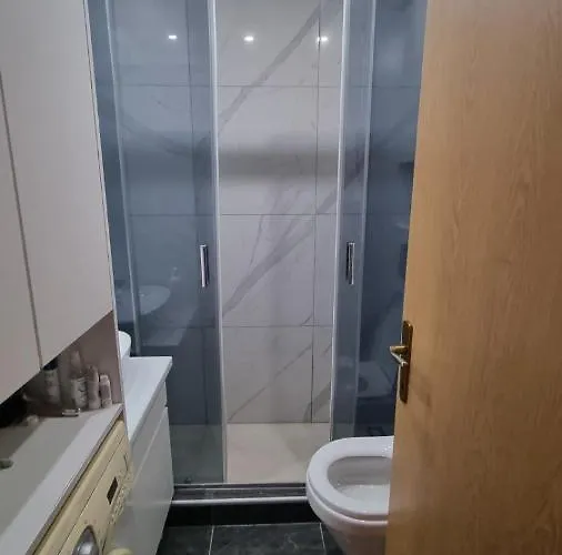 アパート Aleksandar ピロト