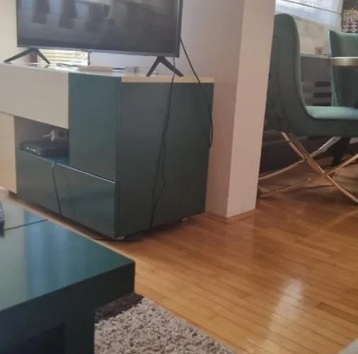 Aleksandar ピロト